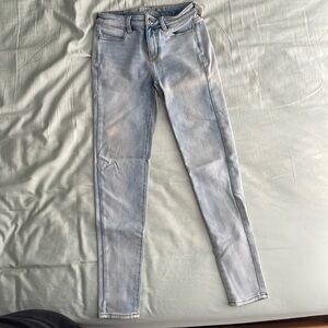 Light wash American Eagle Jeans, size 0